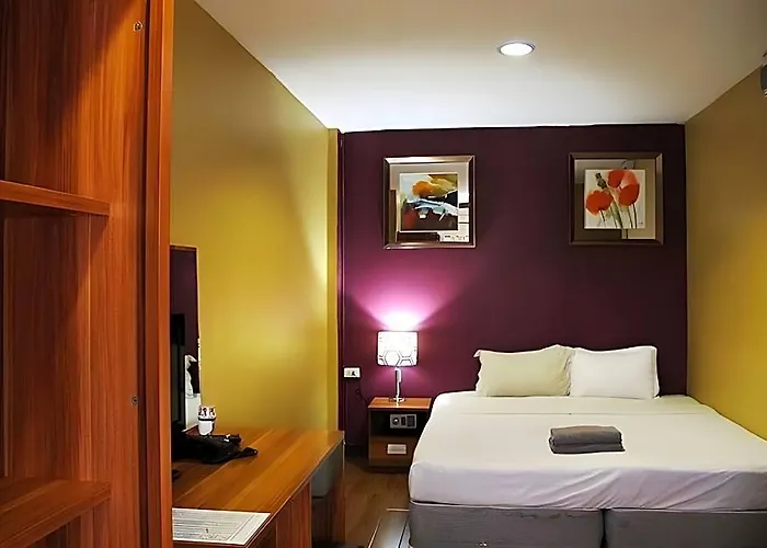 The Richy Place 3*